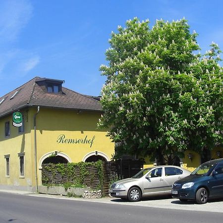 Remserhof Sankt Valentin Esterno foto